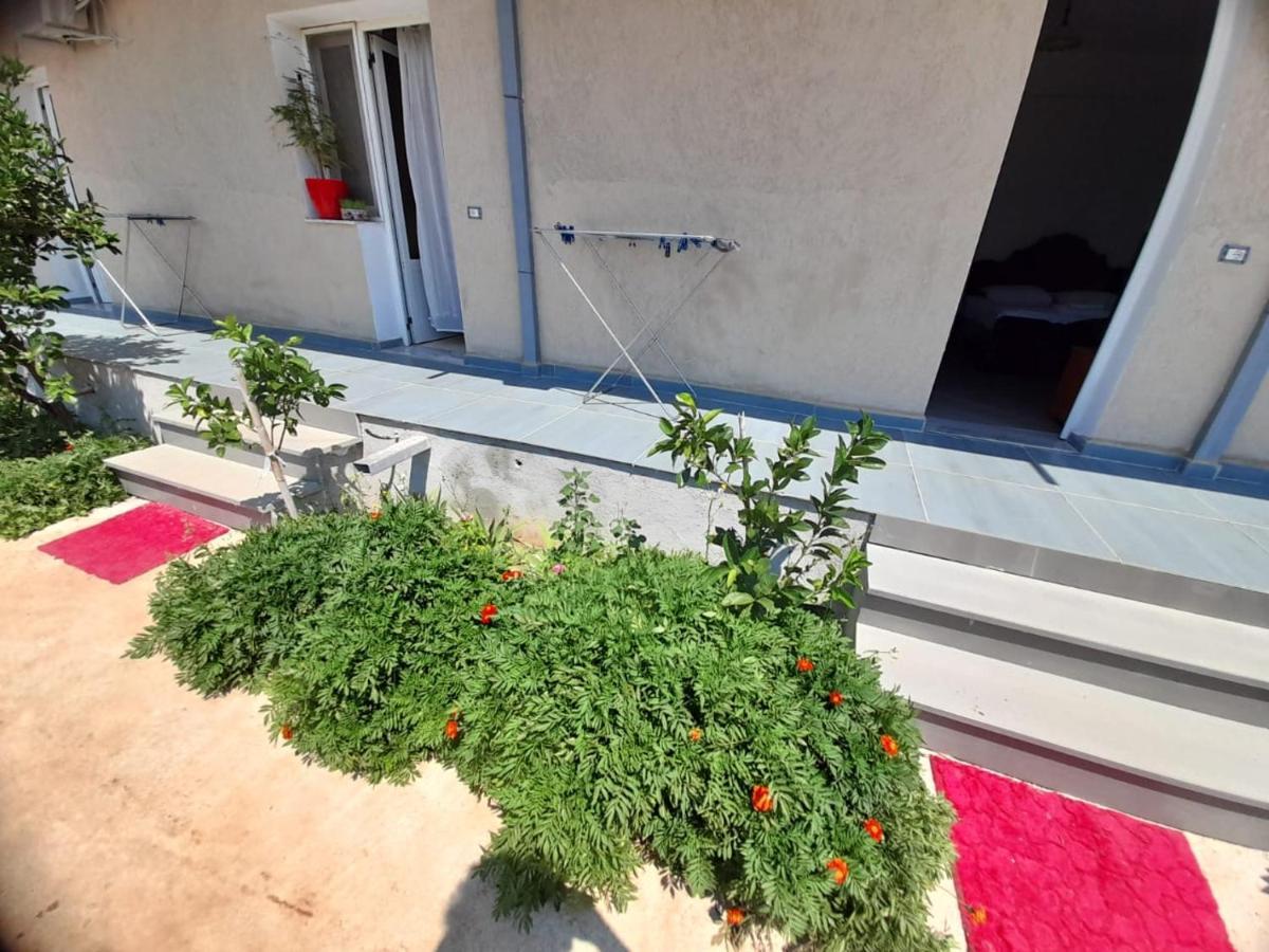 Rey Garden Villa Vlorë Buitenkant foto